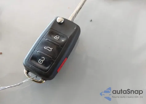 2011 Volkswagen Tiguan Se from USA, damaged, VIN WVGBV7AX9BW509711